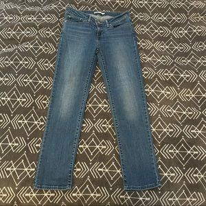 Levi’s 712 slim sz 28 jeans